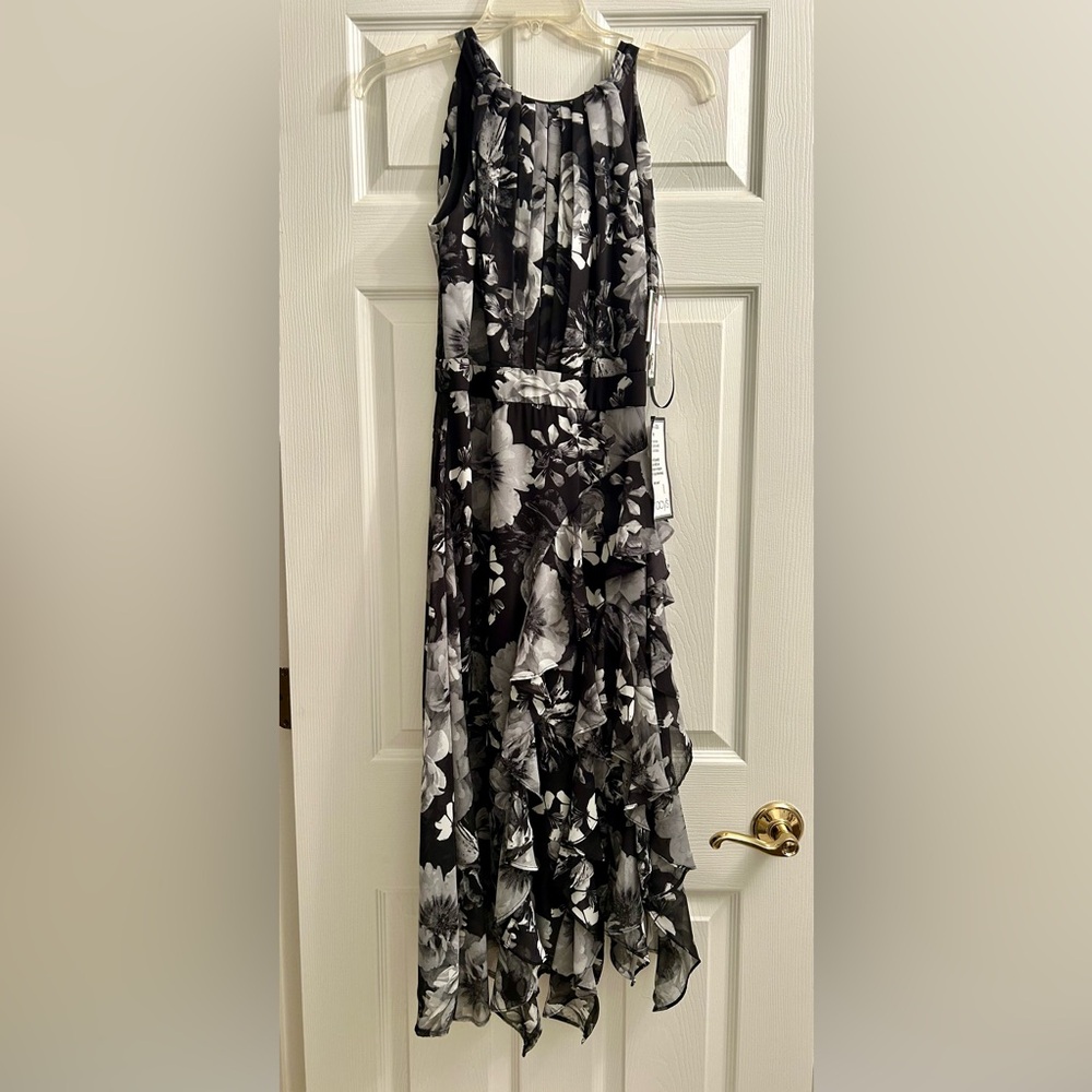NWT Betsy & Adam Black and White Floral Midi Dress